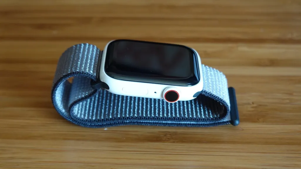 Apple Watch Series 6とwatchOS 7にはタキメーター、スクールタイム、キッズモード、睡眠トラッキングなどを備えた「Infograph Pro」が搭載される予定c